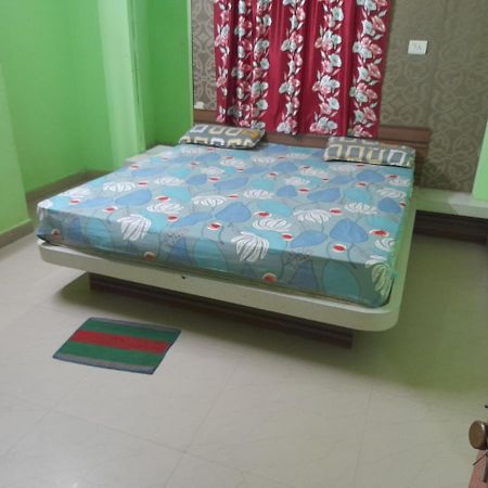 Hotel Tirupati Пури Екстериор снимка